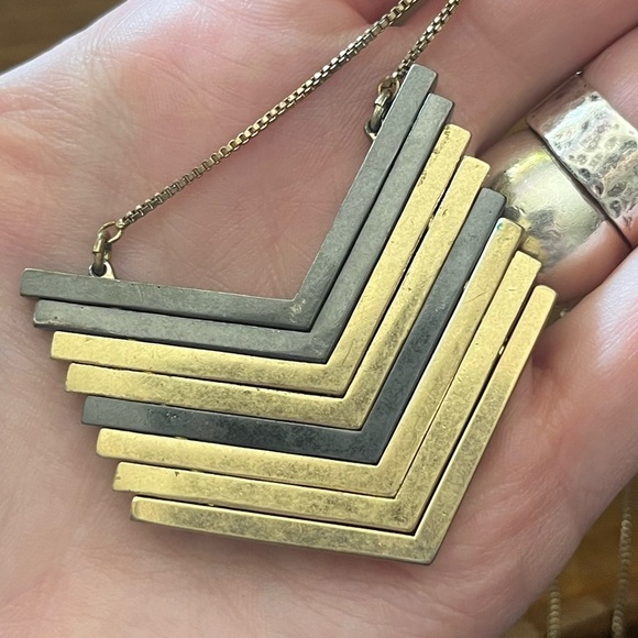 5/$45 Madewell Gold Tone Multi Tone Long Metal Chevron Pendant Necklace - Picture 6 of 6